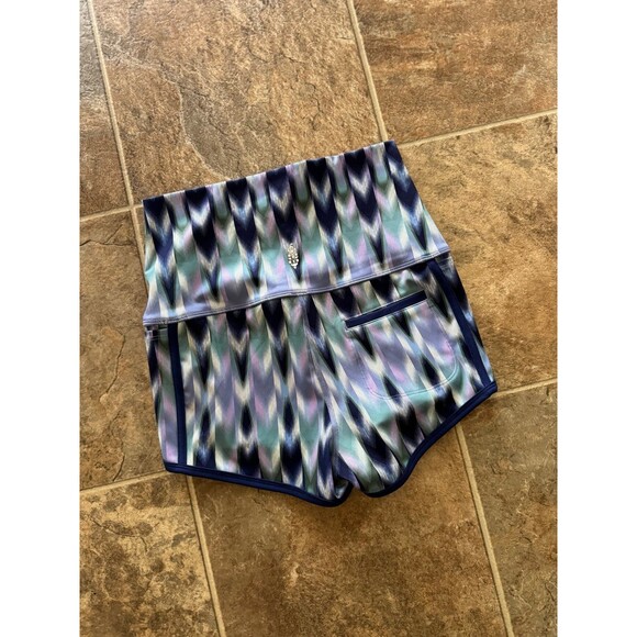Free People Movemnt Island Time Shorts Purple Amethyst Chevron Size Small - Picture 2 of 9
